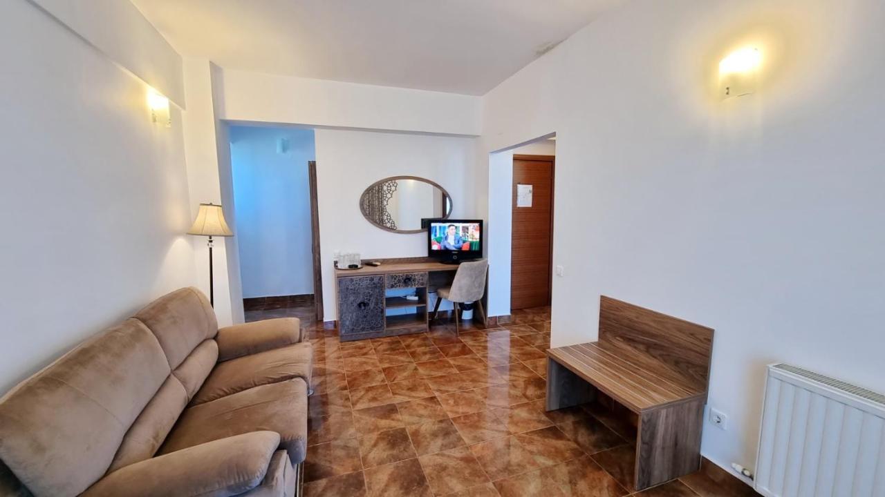 Hotel Florida Mamaja Zewnętrze zdjęcie