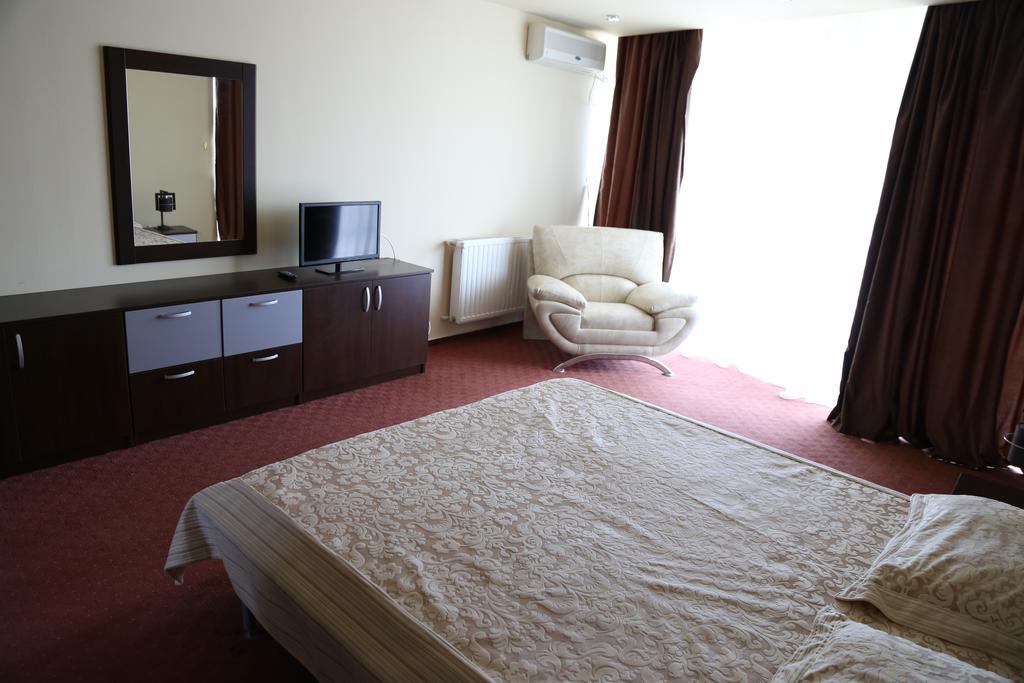 Hotel Florida Mamaja Zewnętrze zdjęcie