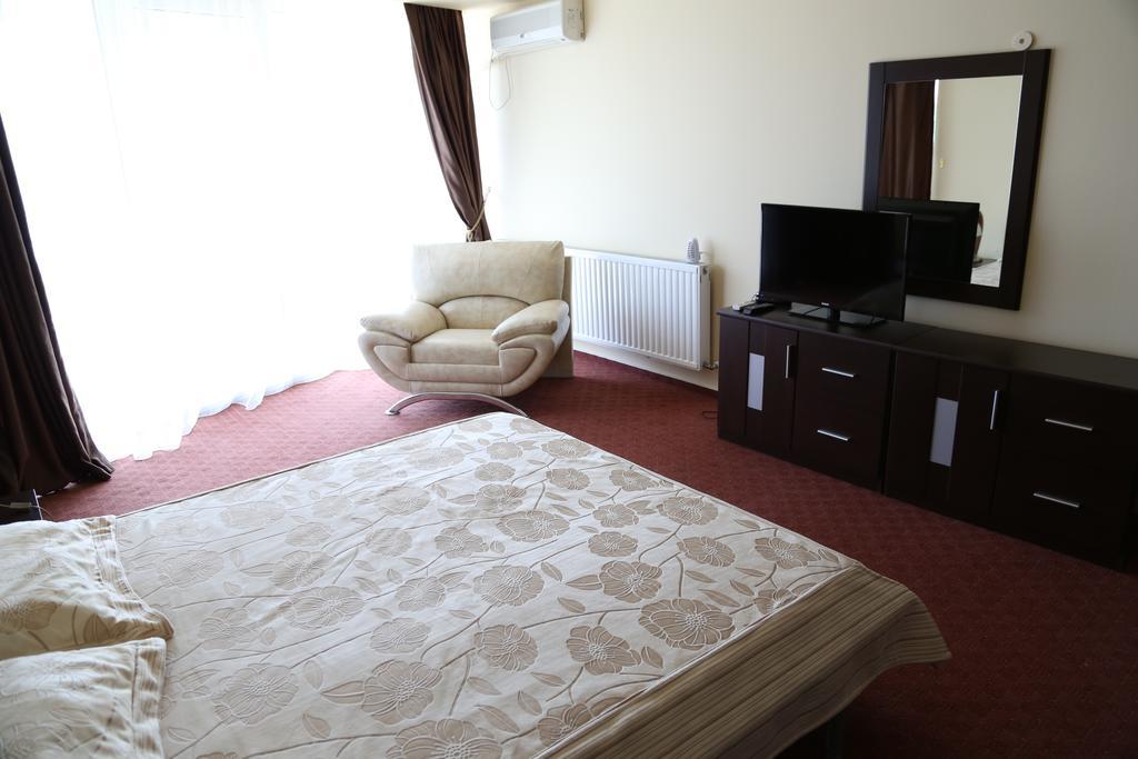 Hotel Florida Mamaja Zewnętrze zdjęcie