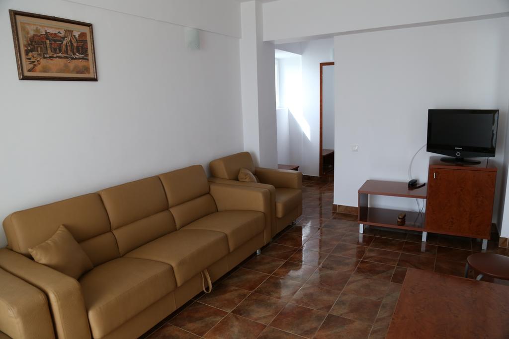 Hotel Florida Mamaja Zewnętrze zdjęcie