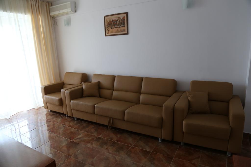 Hotel Florida Mamaja Zewnętrze zdjęcie