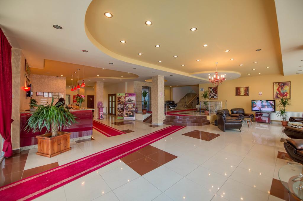 Hotel Florida Mamaja Zewnętrze zdjęcie